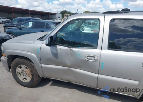2004 Chevrolet Tahoe Lt z USA, uszkodzony, nr VIN 1GNEC13T74R217689